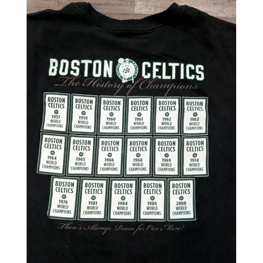 Adidias Boston Celtics Champions Banner T-Shirt Mens  2 Basketball